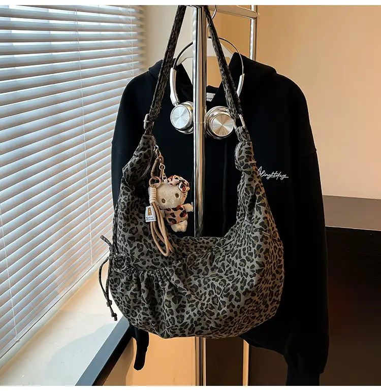 Retro Leopard Print Women's Tote Bag 2025 Spring New Commute — feature 29