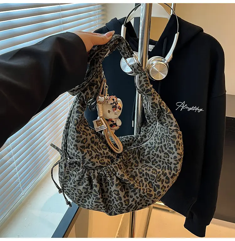 Retro Leopard Print Women's Tote Bag 2025 Spring New Commute — feature 30