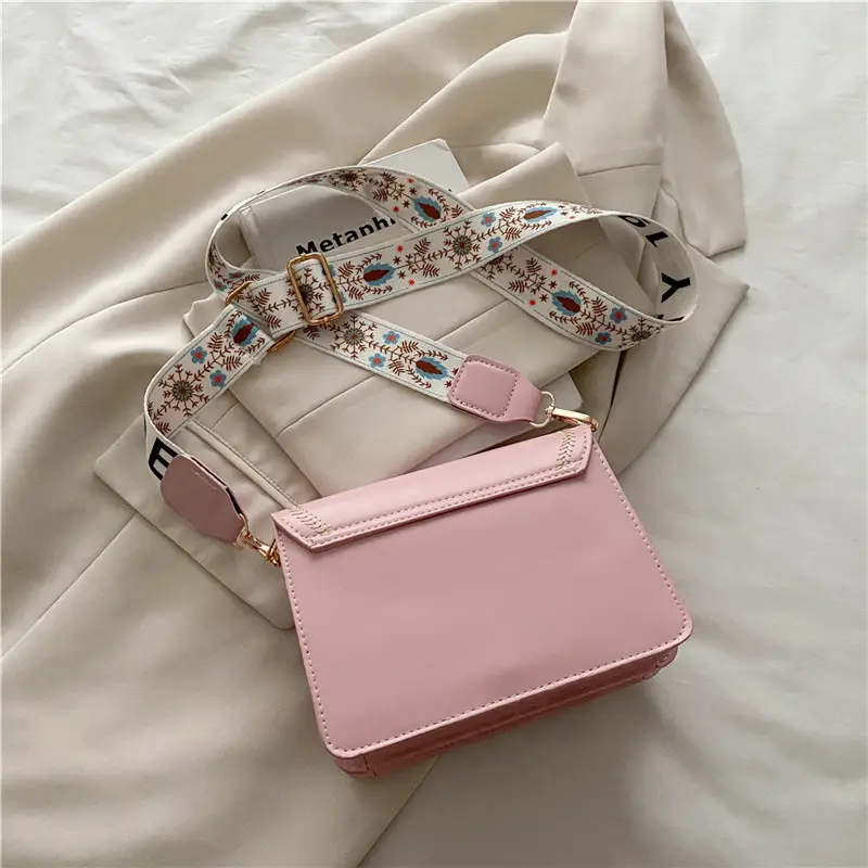 Stylish Crossbody Bag with Leather Trim for Women - Image 8