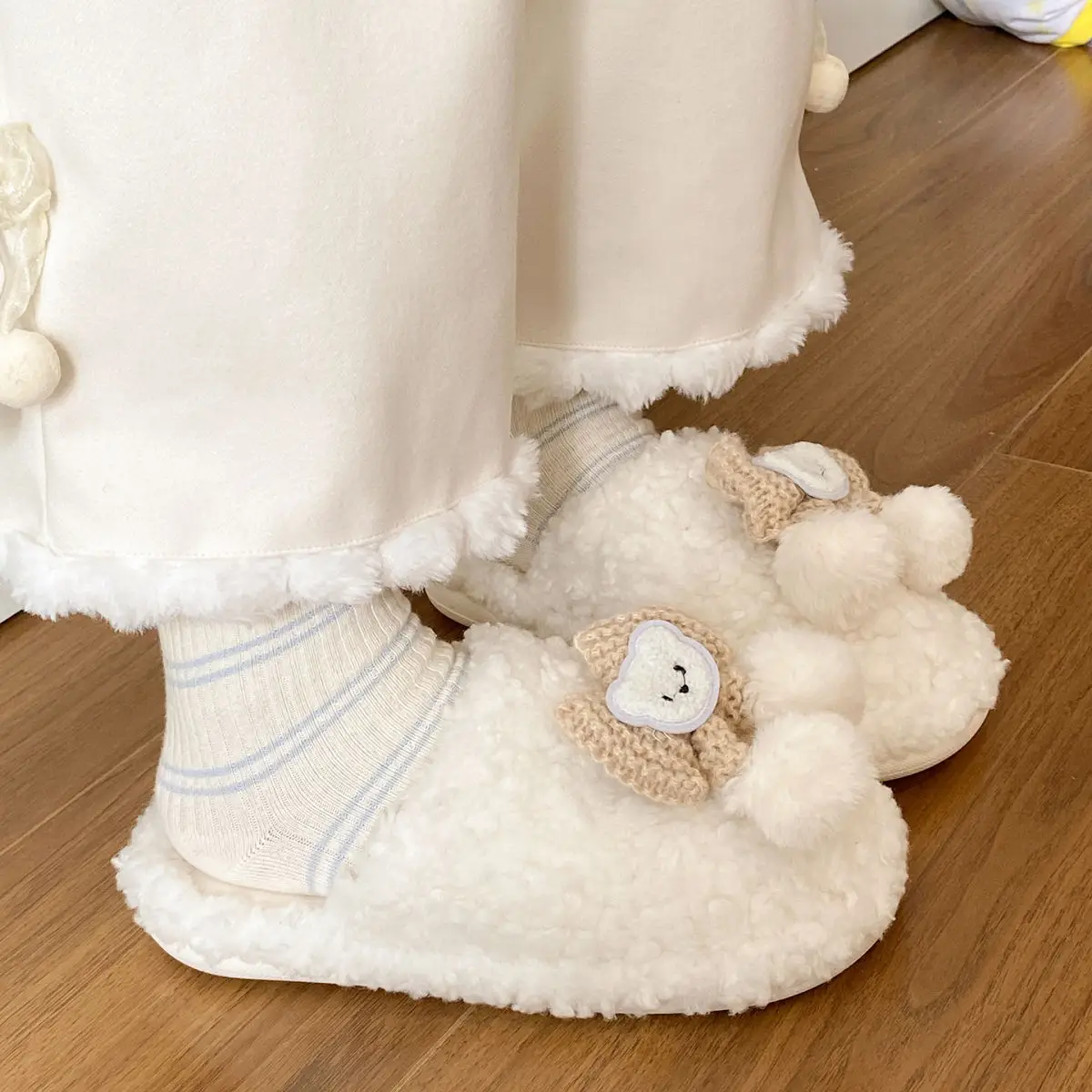 2025 Cartoon Bear Woolen Flats for Women — feature 25