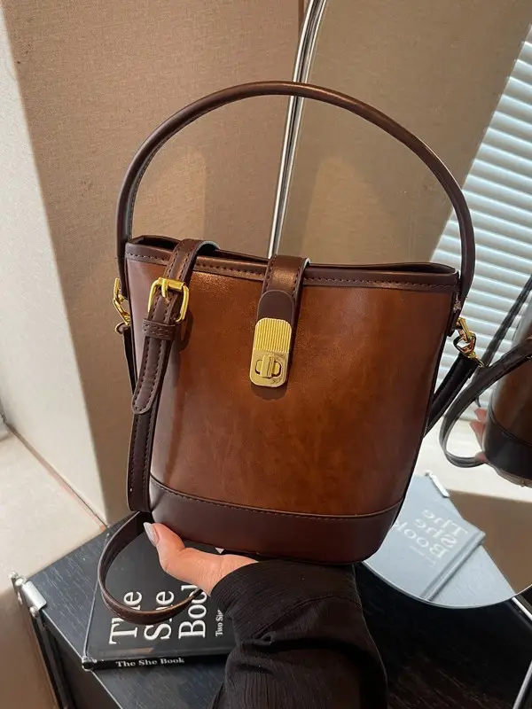 Trendy Brown Crossbody Bag for Women Autumn Winter 2023 - Image 7