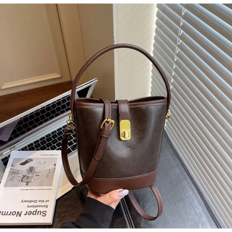 Trendy Brown Crossbody Bag for Women Autumn Winter 2023 — feature 36