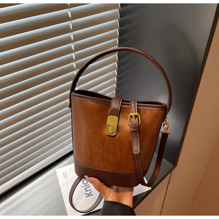 Trendy Brown Crossbody Bag for Women Autumn Winter 2023 — feature 43