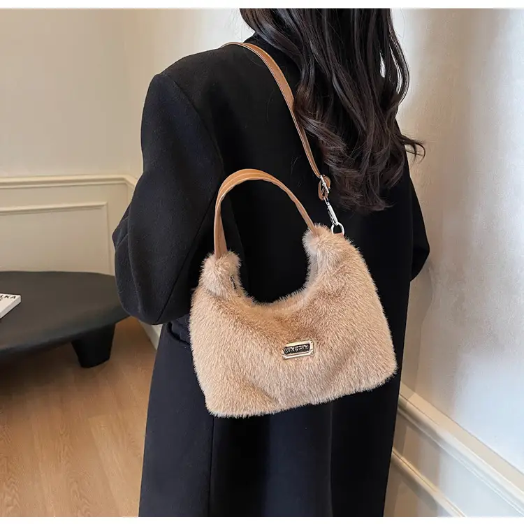 White Faux Fur Shoulder Bag for Women 2025 — feature 15