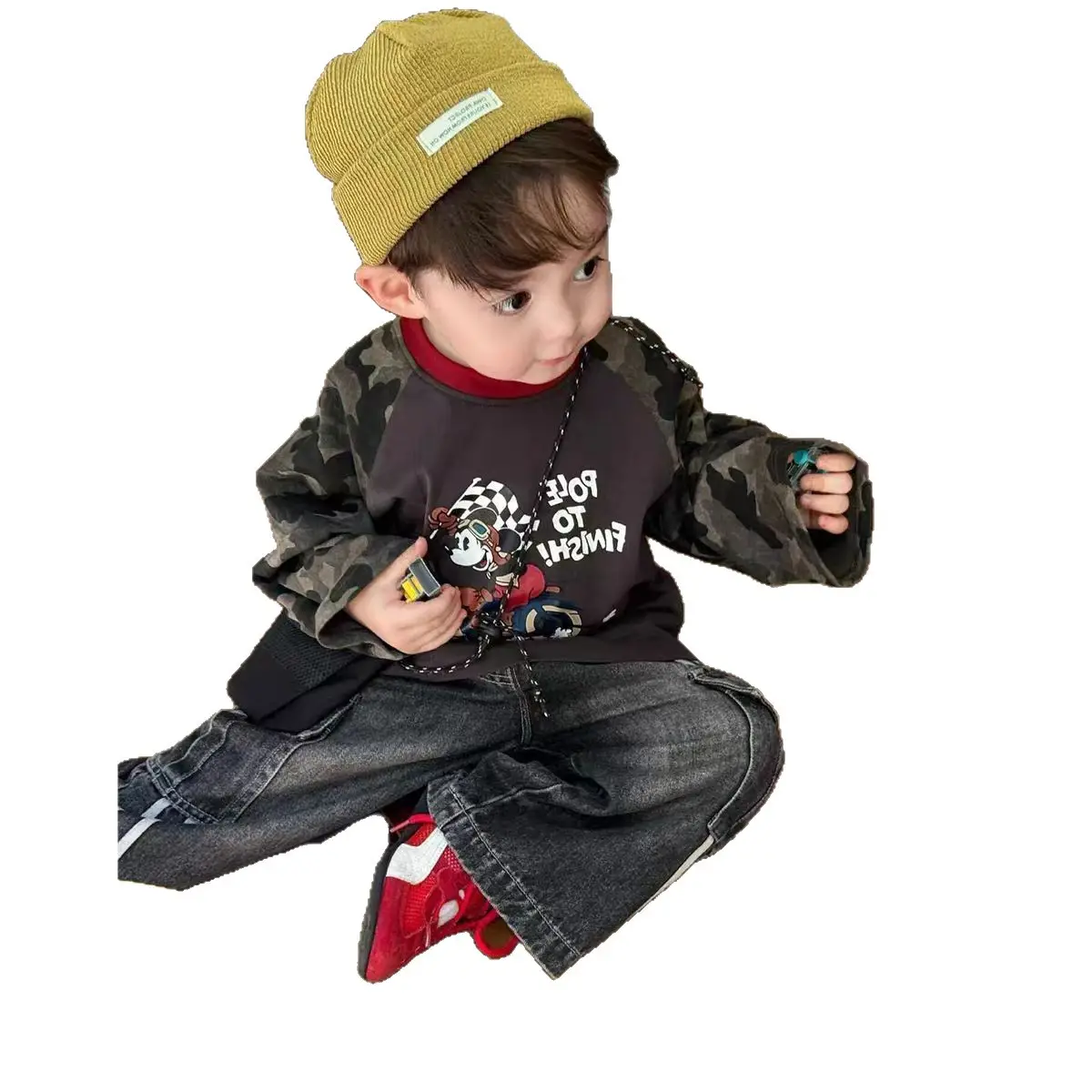Boys' Korean Cartoon T-Shirt Pocket Jeans Two-Piece Set - Image 7