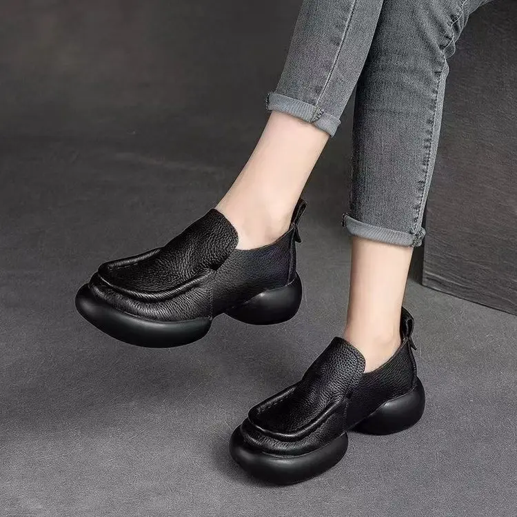 Thick-Soled Small Leather Shoes for Women 2025 Autum Soft Leather Niche Retro Casual Lazy Shoes One-Legged Non-Tiring Loafers — feature 2