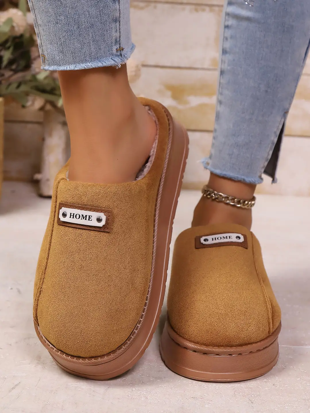 2025 New Autumn and Winter Cotton Slippers for Women's Home Use for Couples Indoor and Outdoor Warm Thick-Soled Furry Slippers for Men — feature 1