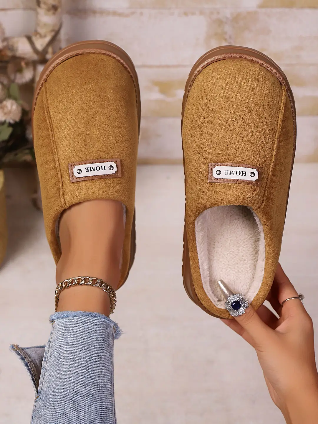 2025 New Autumn and Winter Cotton Slippers for Women's Home Use for Couples Indoor and Outdoor Warm Thick-Soled Furry Slippers for Men — feature 2