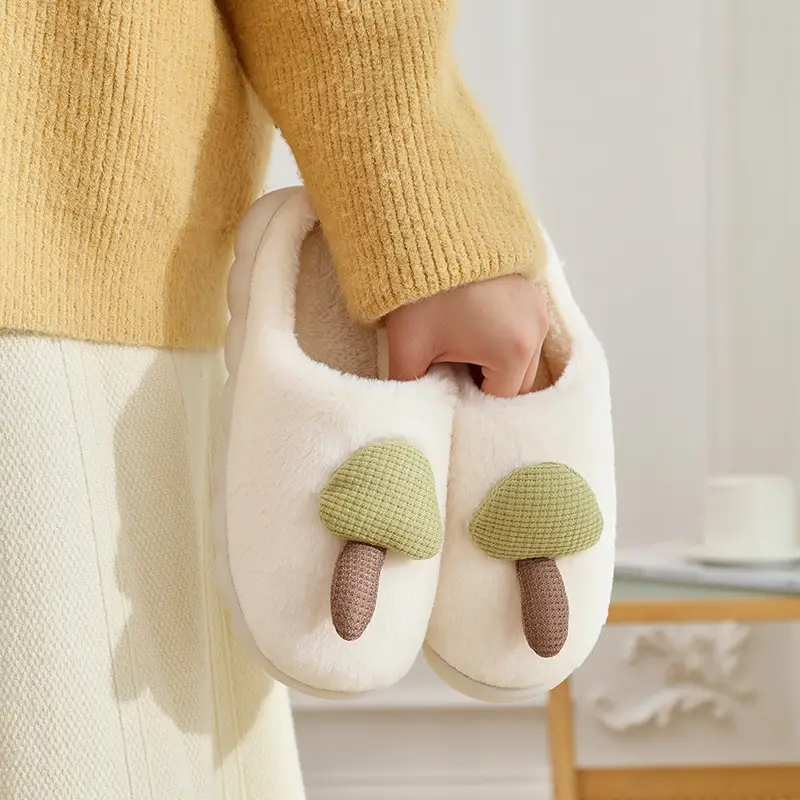 Cotton Slippers for Women Indoor Home Household Anti-Slip Winter Winter 2025 New Warm Plush Slippers for Men