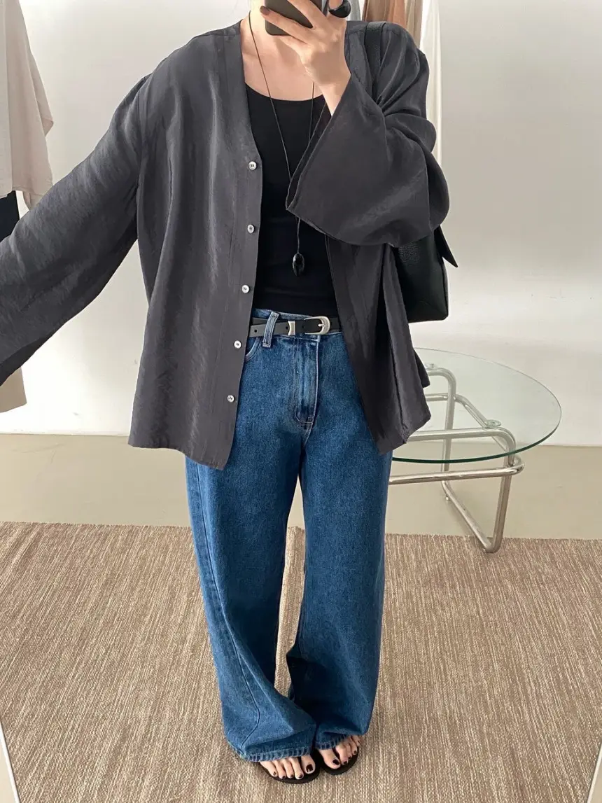 Women Blue Wide Leg Jeans with High Waist Korean Style Outfit — feature 10