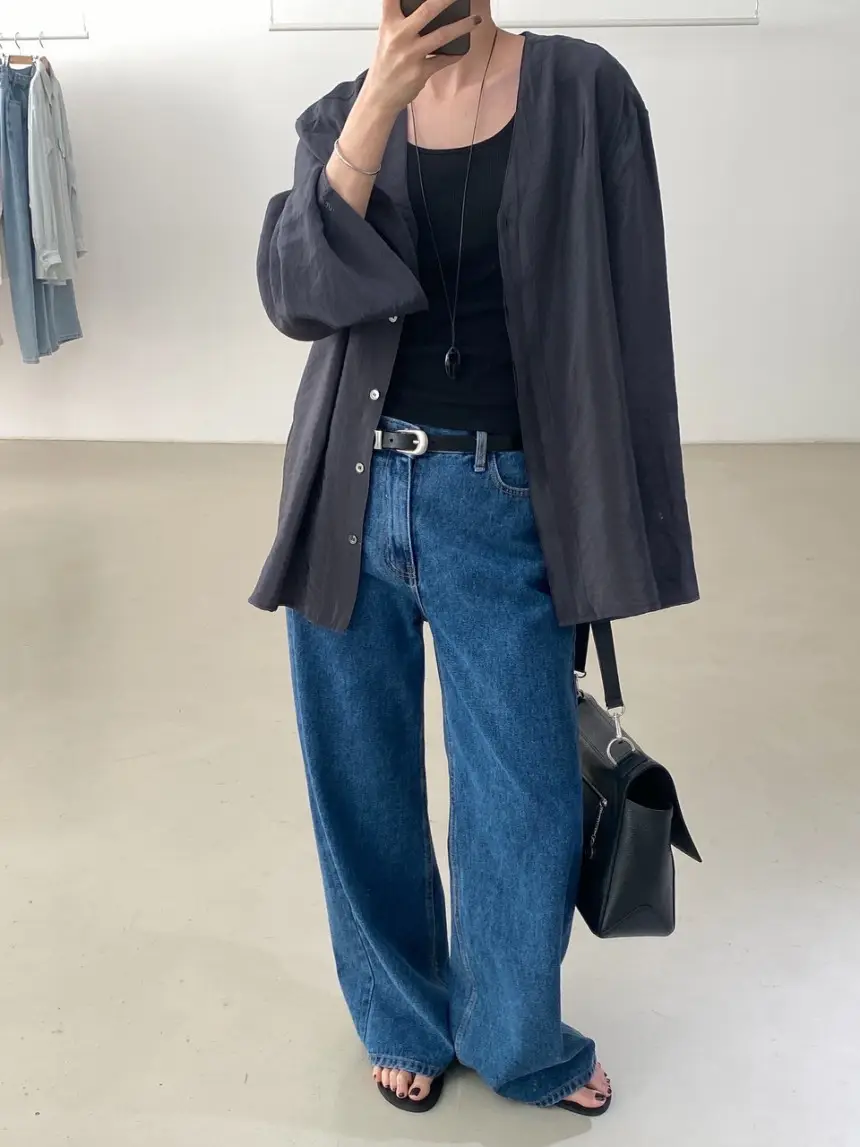 Women Blue Wide Leg Jeans with High Waist Korean Style Outfit — feature 16