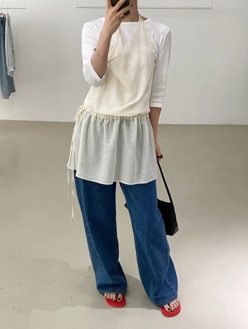 Women Blue Wide Leg Jeans with High Waist Korean Style Outfit — feature 21