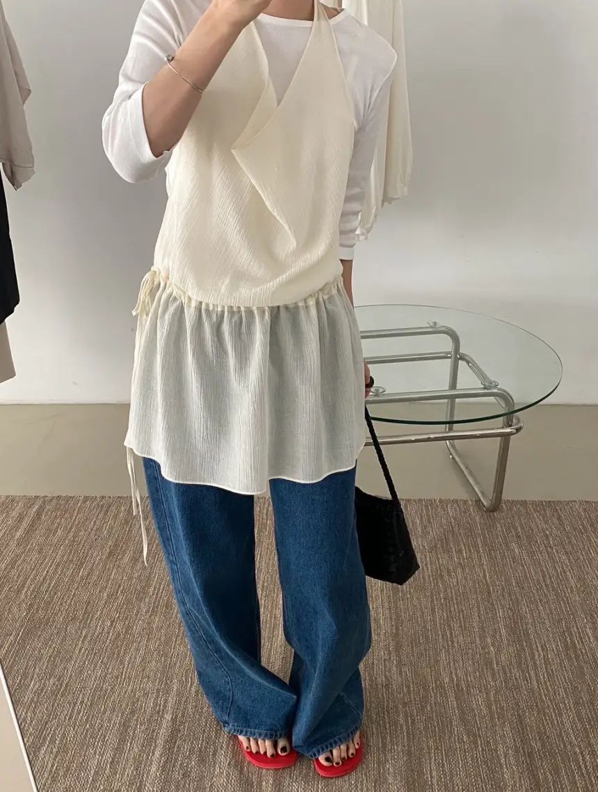 Women Blue Wide Leg Jeans with High Waist Korean Style Outfit — feature 22