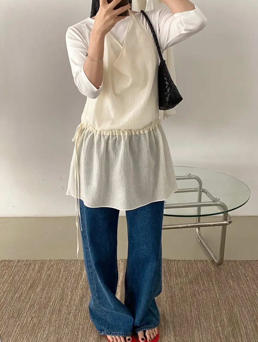 Women Blue Wide Leg Jeans with High Waist Korean Style Outfit — feature 24