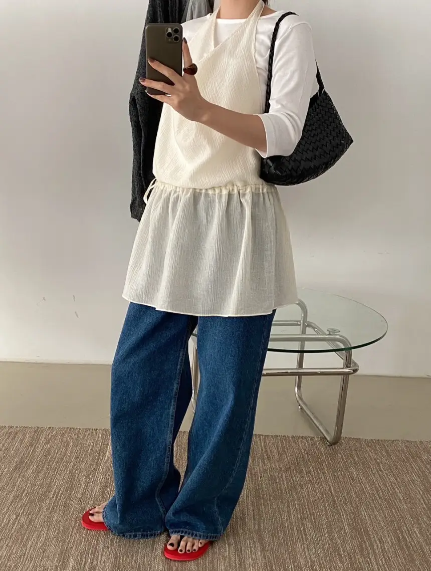 Women Blue Wide Leg Jeans with High Waist Korean Style Outfit — feature 25