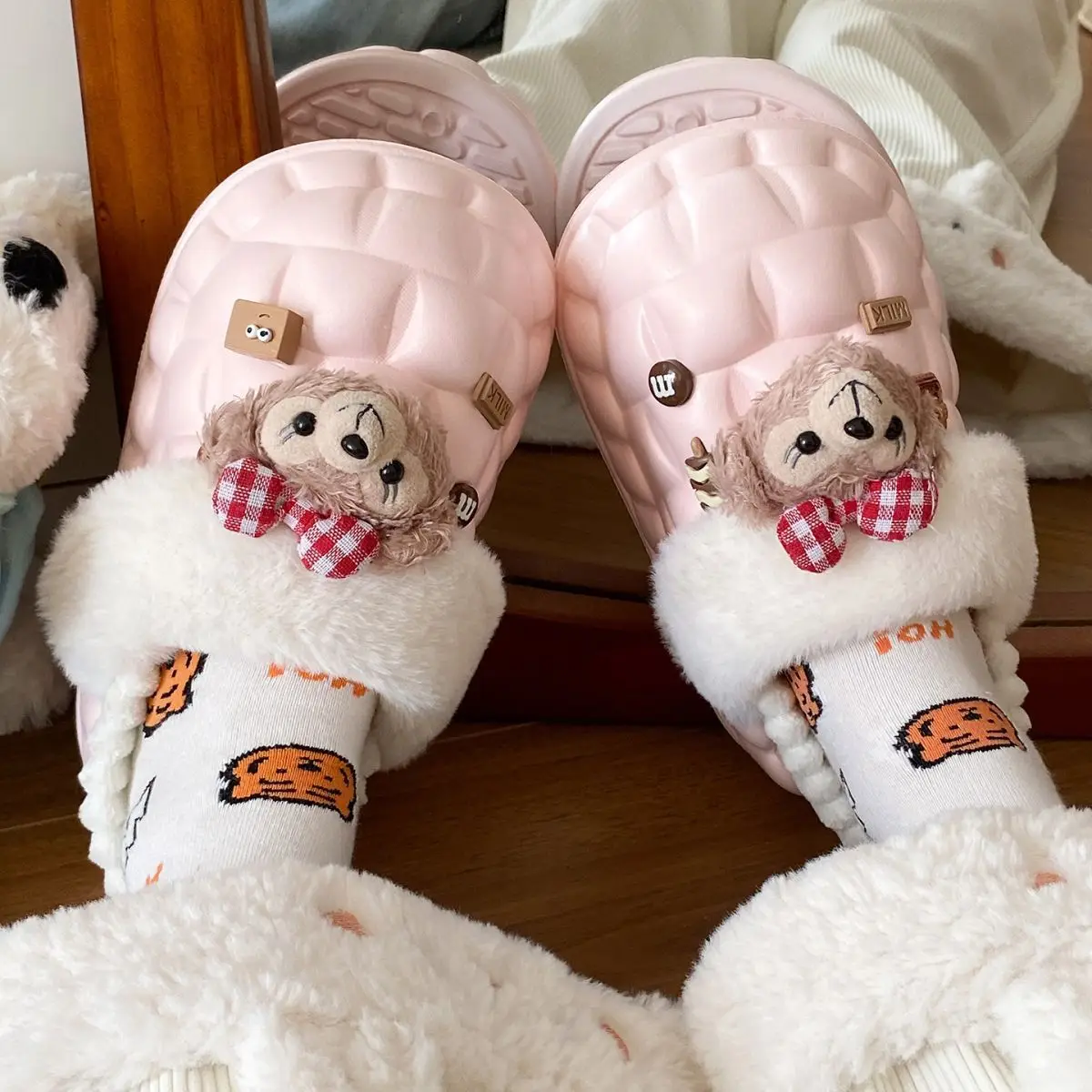 Fleece Lined Warm Cotton Slippers for Women — feature 33