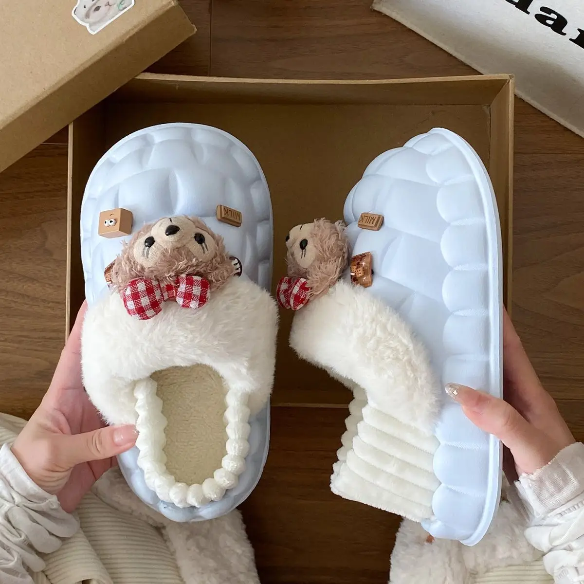 Fleece Lined Warm Cotton Slippers for Women — feature 42