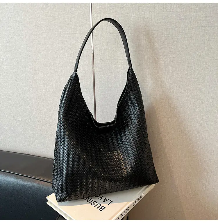 Brown Woven Shoulder Bag for Women Large Capacity — feature 13