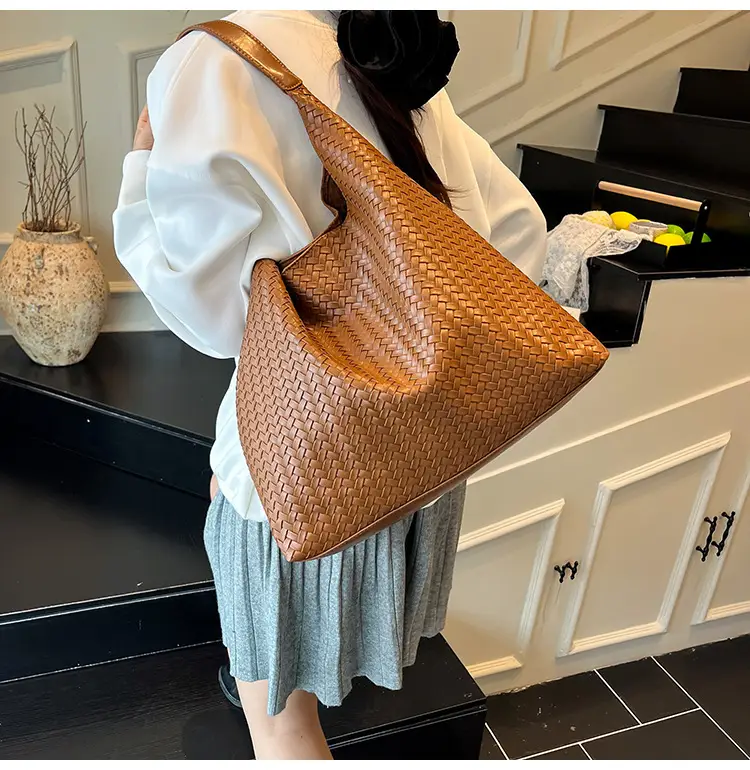 Brown Woven Shoulder Bag for Women Large Capacity — feature 23