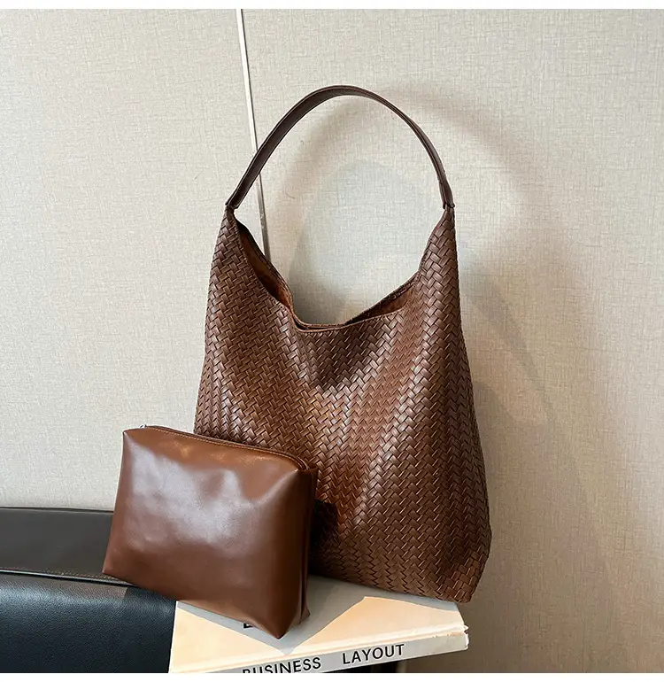 Brown Woven Shoulder Bag for Women Large Capacity — feature 8