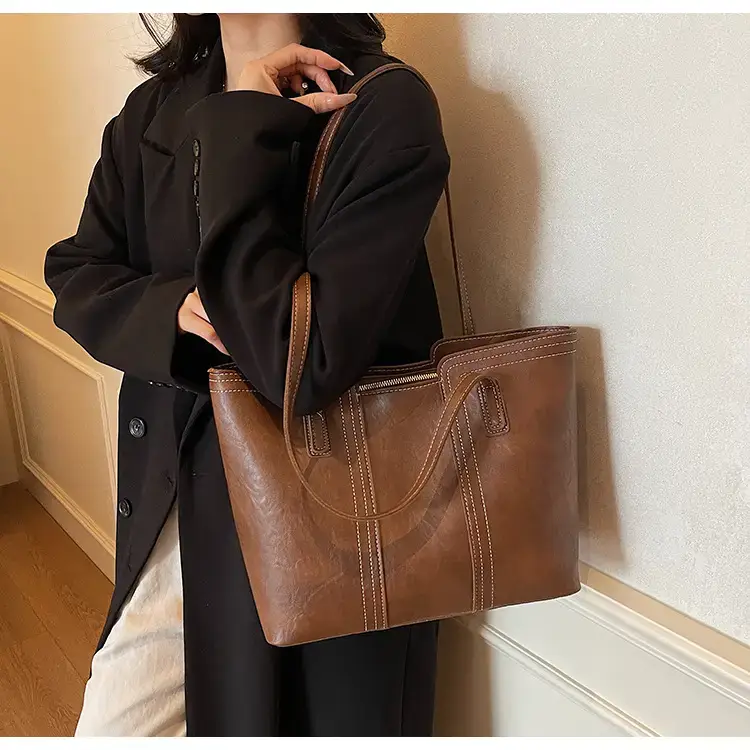 Large Capacity Leather Shoulder Bag for Women 2025 — feature 17