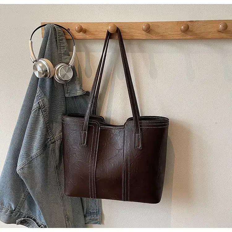 Large Capacity Leather Shoulder Bag for Women 2025 — feature 27