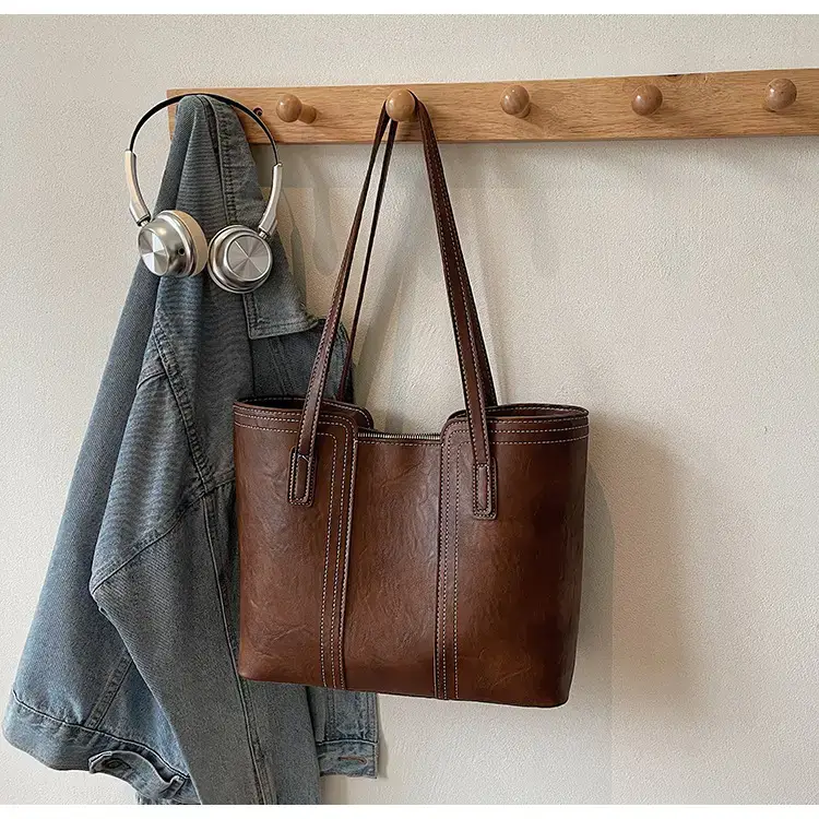 Large Capacity Leather Shoulder Bag for Women 2025 — feature 30