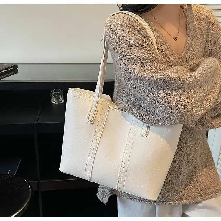 Large Capacity Leather Shoulder Bag for Women 2025 — feature 9