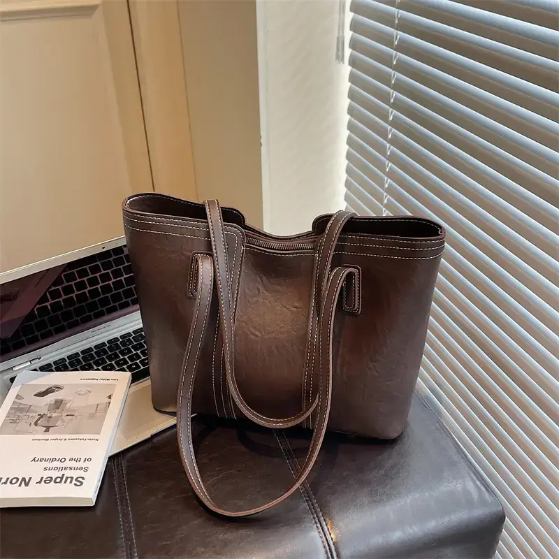 Large Capacity Leather Shoulder Bag for Women 2025