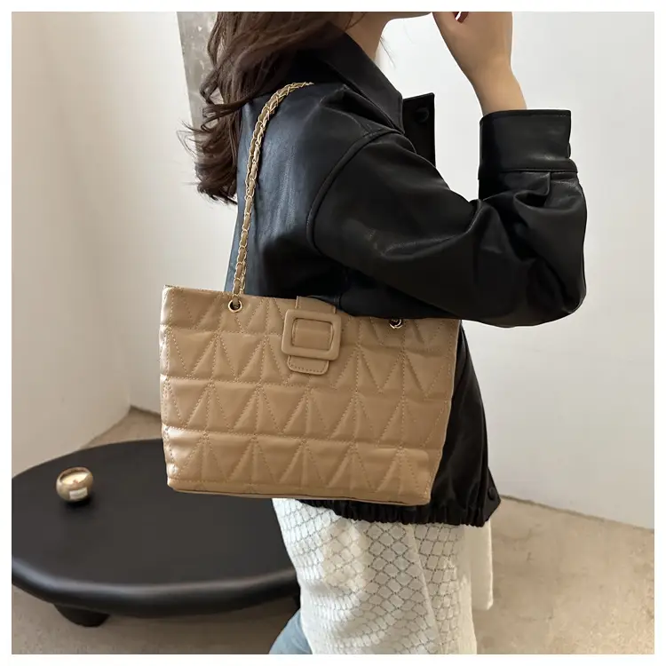 Quilted Chain Bag for Women Tan Niche Commuter Shoulder Tote — feature 8