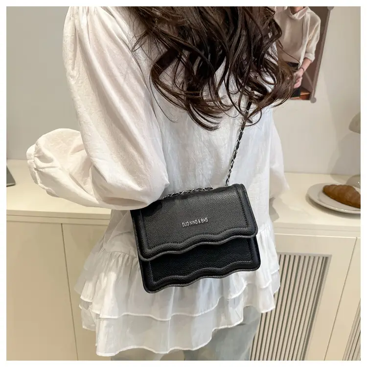 2026 Black Chain Crossbody Bag for Women — feature 10