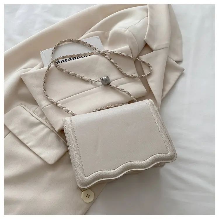 2026 Black Chain Crossbody Bag for Women — feature 12