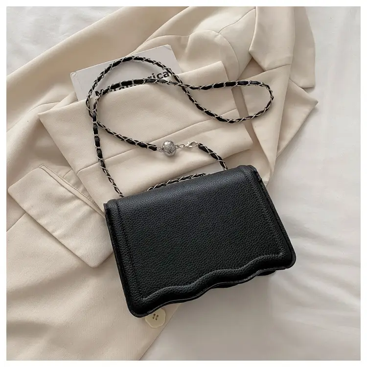 2026 Black Chain Crossbody Bag for Women — feature 18