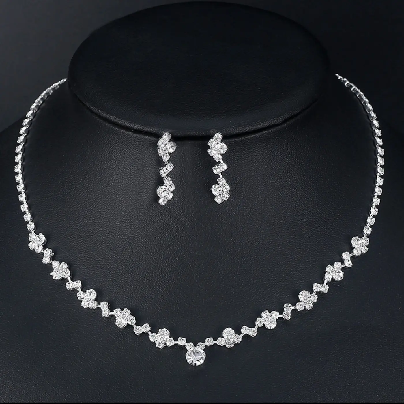 Cross-Cultural Full Diamond Bridal Necklace Set for Women — feature 1