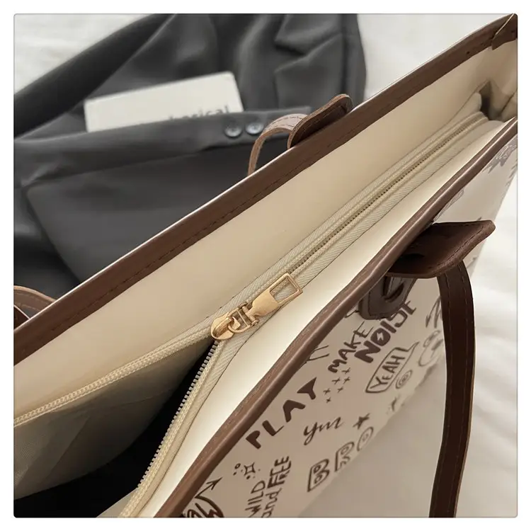 Cute Printed Shoulder Bag for Women Large Capacity Autumn New — feature 14