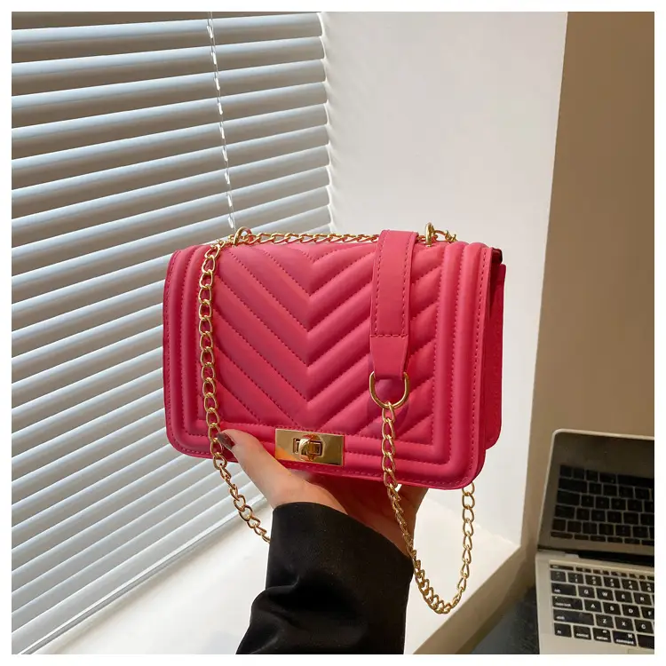 Pink Quilted Chain Shoulder Bag for Women — feature 10