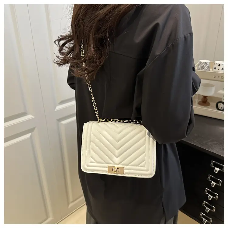 Pink Quilted Chain Shoulder Bag for Women — feature 19