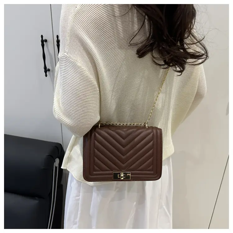 Pink Quilted Chain Shoulder Bag for Women — feature 27