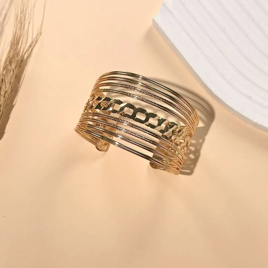 European and American Cross-Border Cut Out Open Arm Bracelet, Fashionable Stylish, Exaggerated Bracelet, Accessible Luxury and High-End Hand Jewelry for Women — feature 10