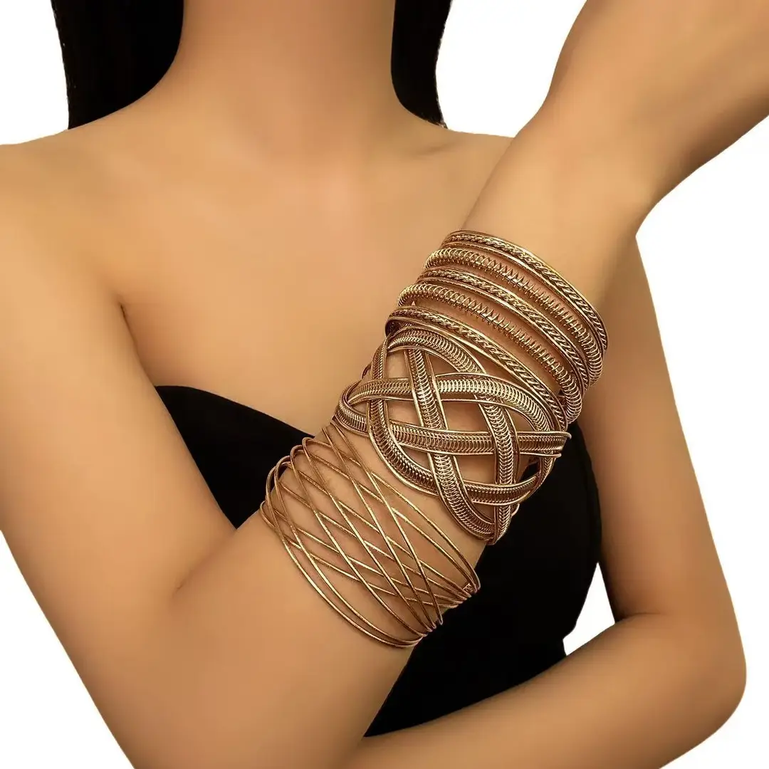 European and American Cross-Border Cut Out Open Arm Bracelet, Fashionable Stylish, Exaggerated Bracelet, Accessible Luxury and High-End Hand Jewelry for Women — feature 7