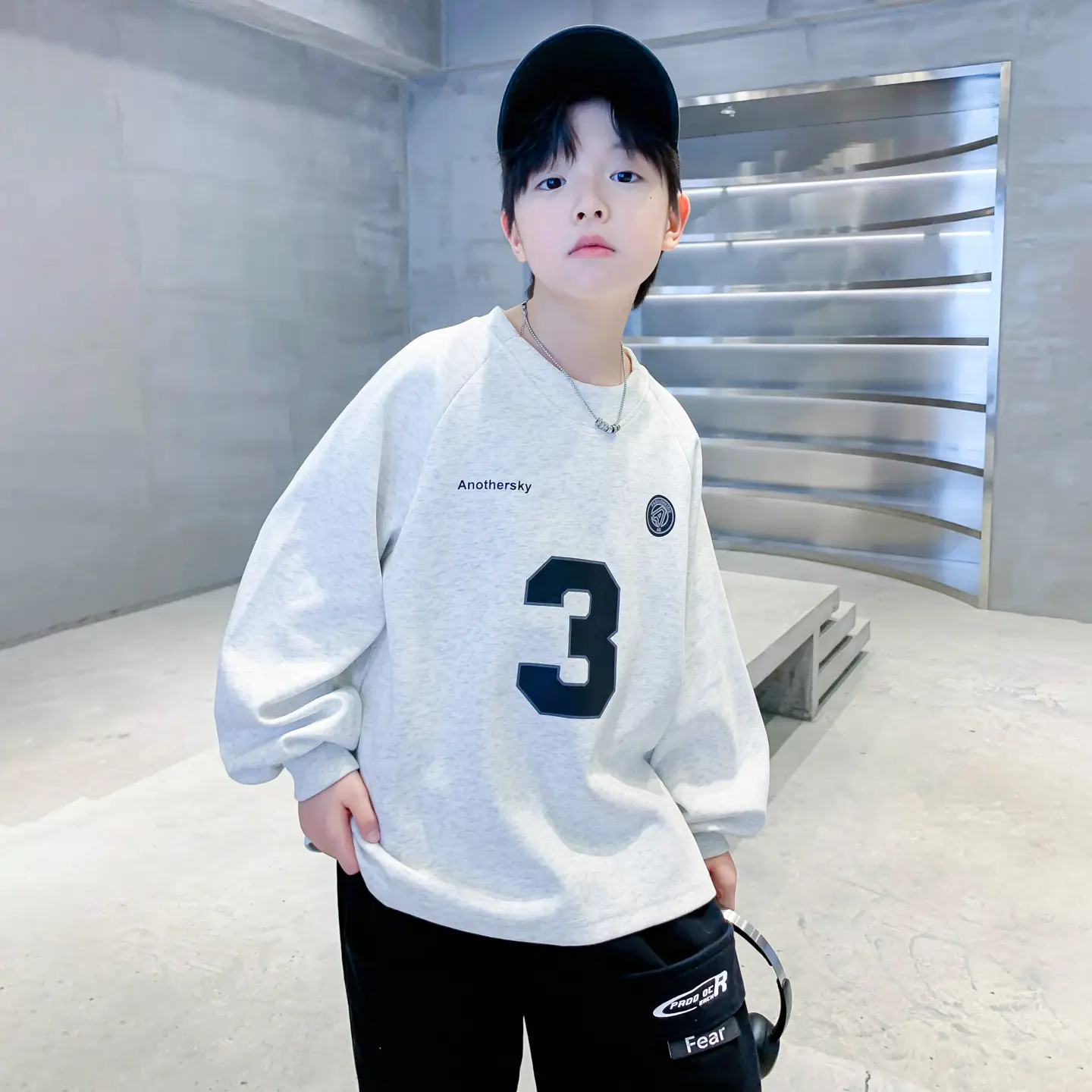 Boys White Oversized Sweatshirt Set with 3 Back Design - Image 4