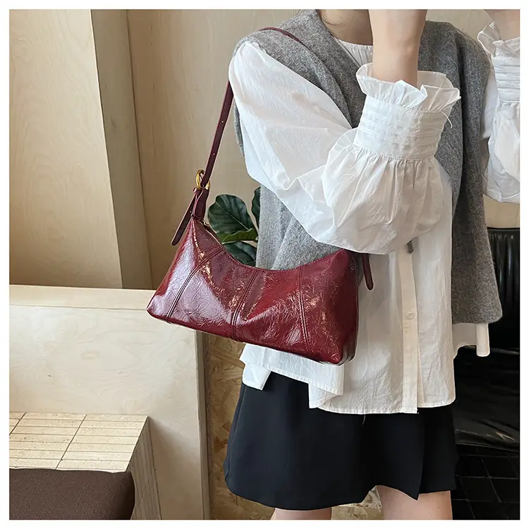 Brown Leather Shoulder Crossbody Bag for Women 2025 — feature 16