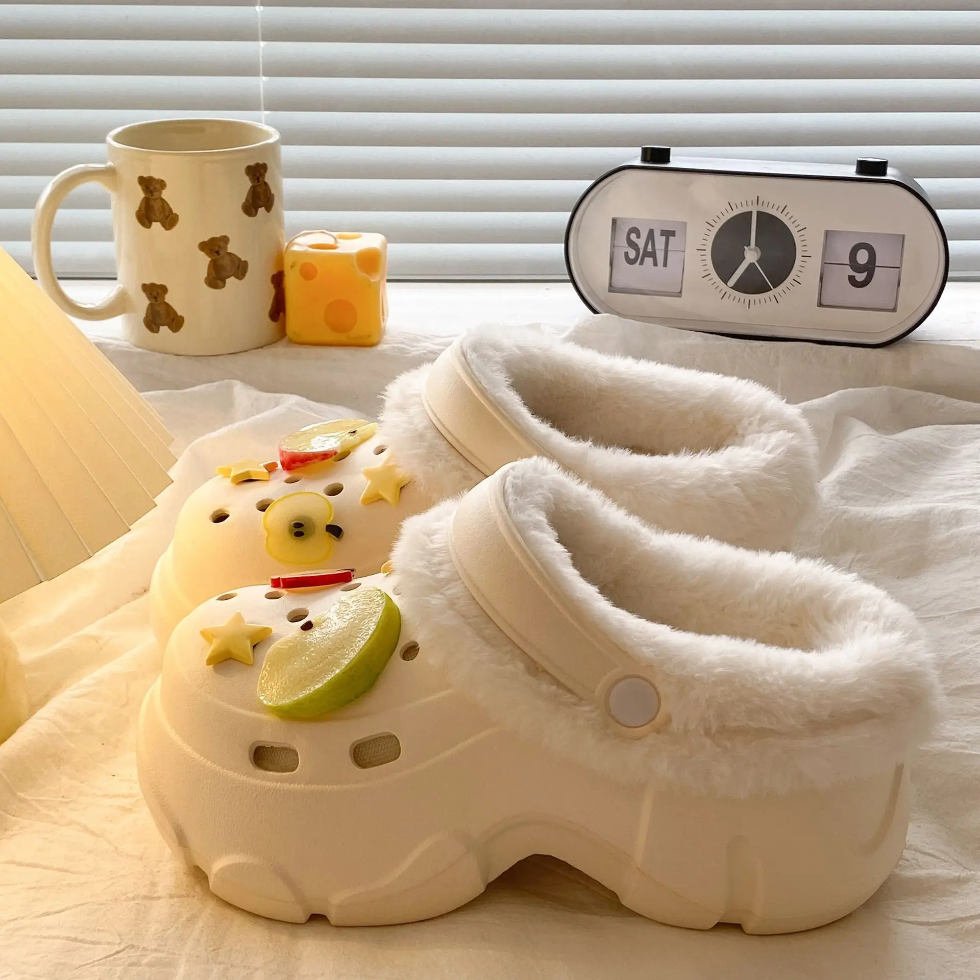 Winter Furry Thick-Soled Student Slippers Women - Image 8