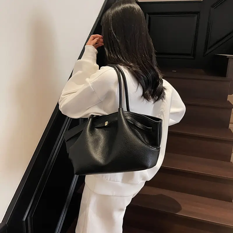 Brown Pleated Shoulder Bag for Women 2025 - Image 9