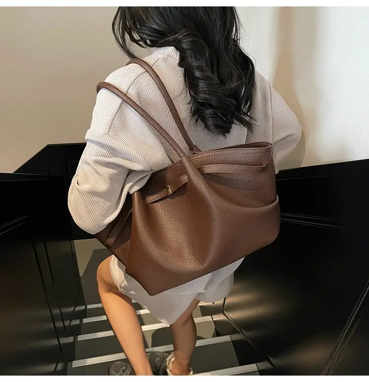 Brown Pleated Shoulder Bag for Women 2025 — feature 20
