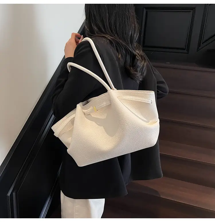 Brown Pleated Shoulder Bag for Women 2025 — feature 25
