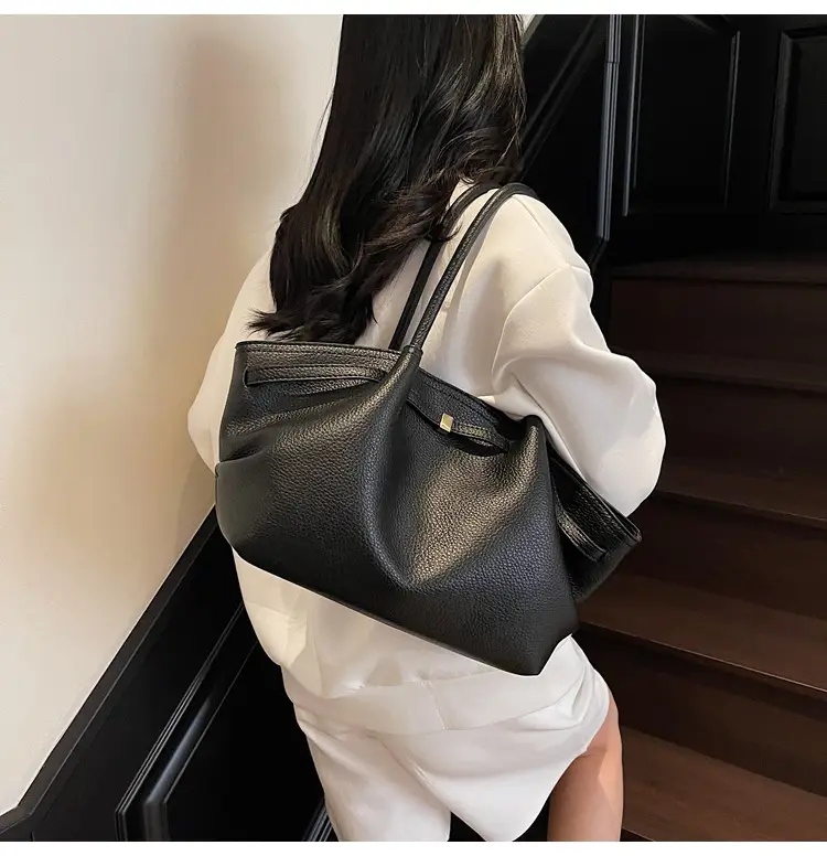 Brown Pleated Shoulder Bag for Women 2025 — feature 38