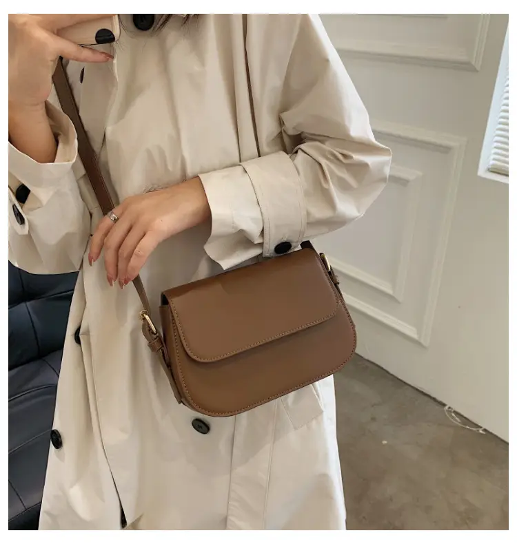 Trendy Black Crossbody Bag for Women 2025 — feature 27