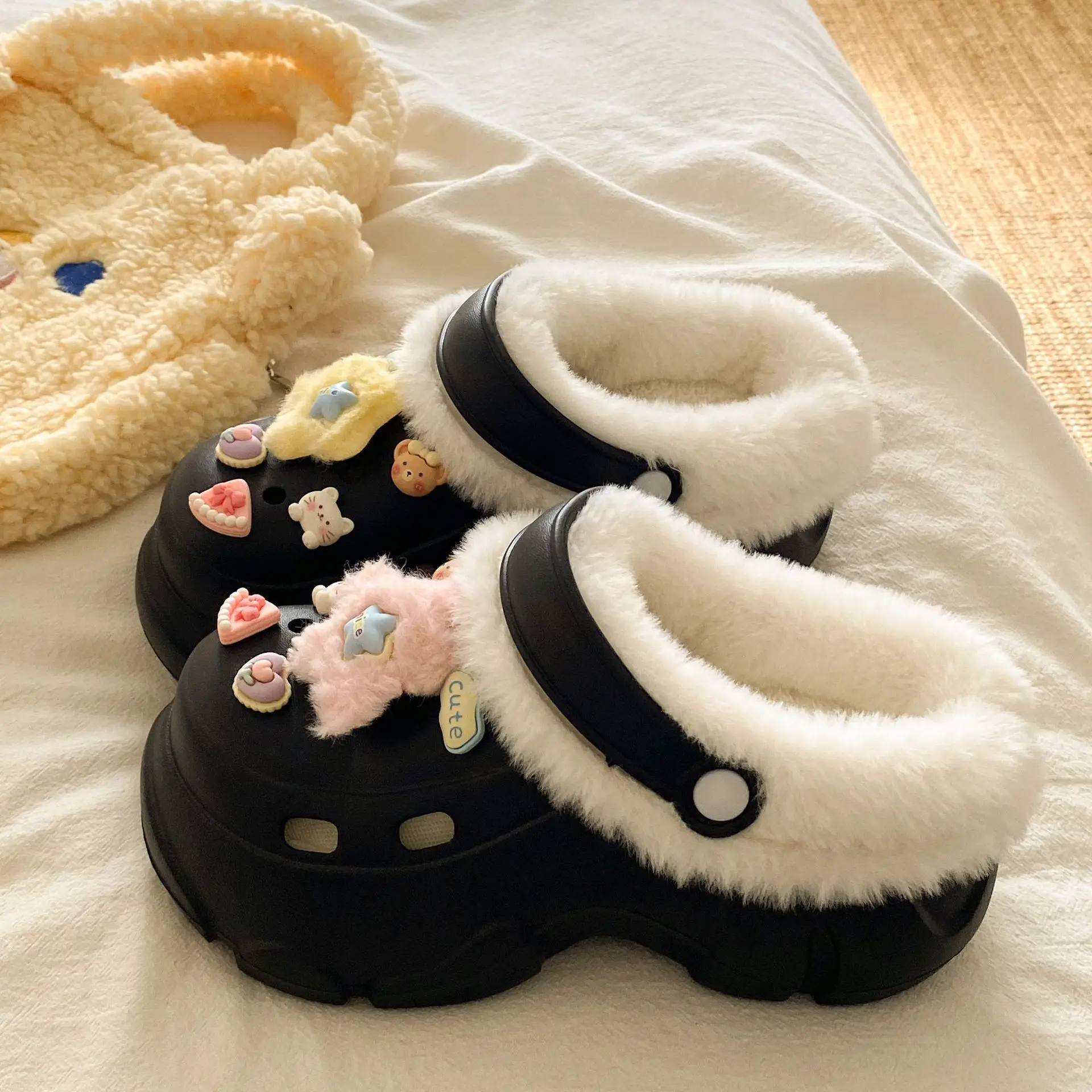 Women's Fleece Lined Clogs Winter Slippers Cream - Image 2