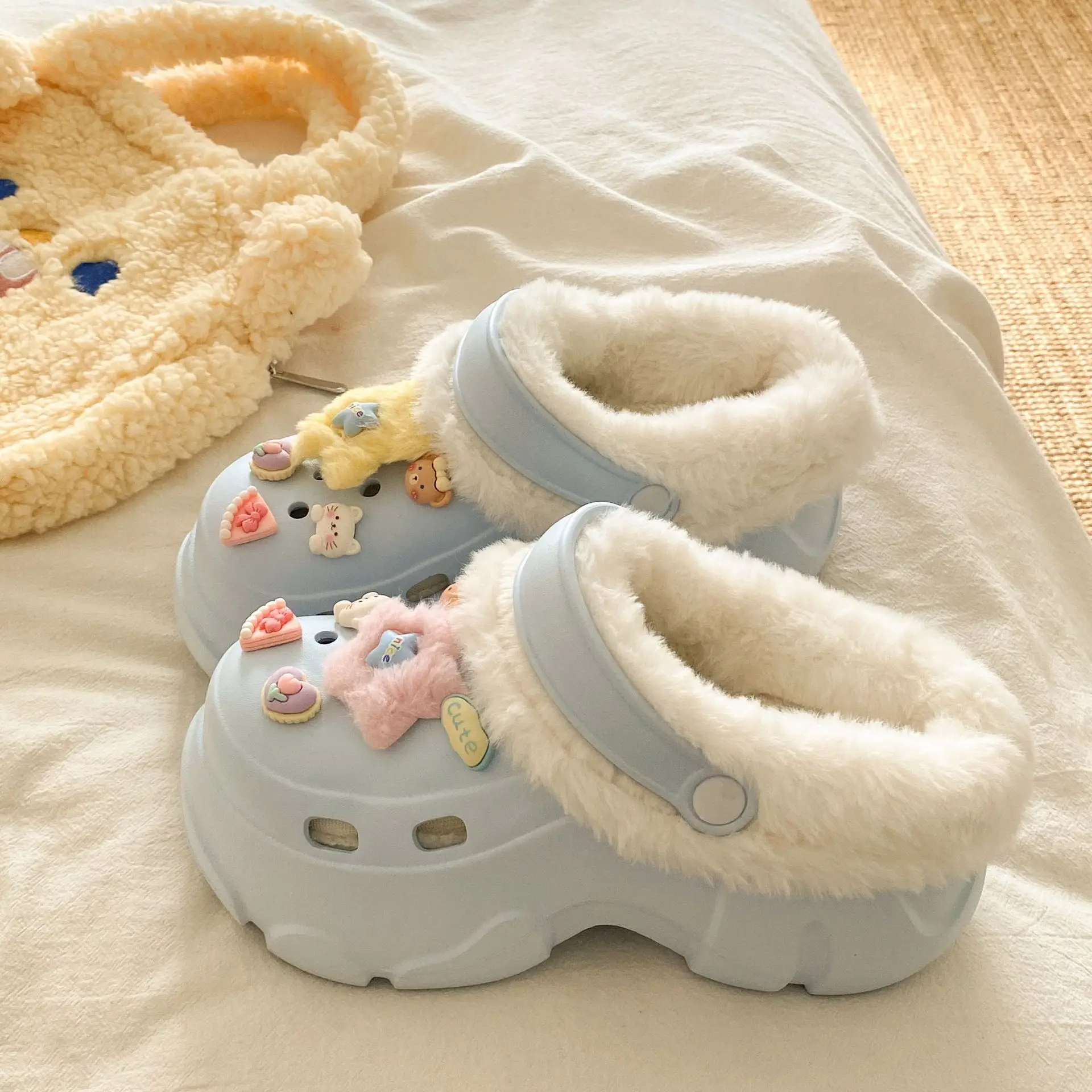 Women's Fleece Lined Clogs Winter Slippers Cream - Image 3
